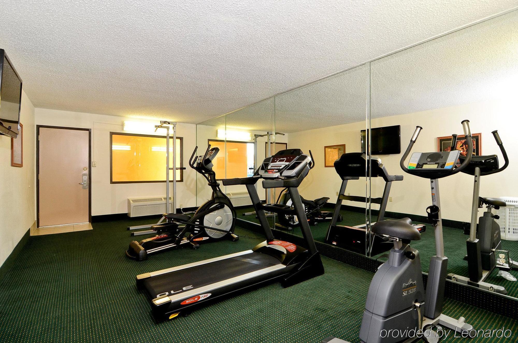 Econo Lodge Inn & Suites Memphis Servizi foto