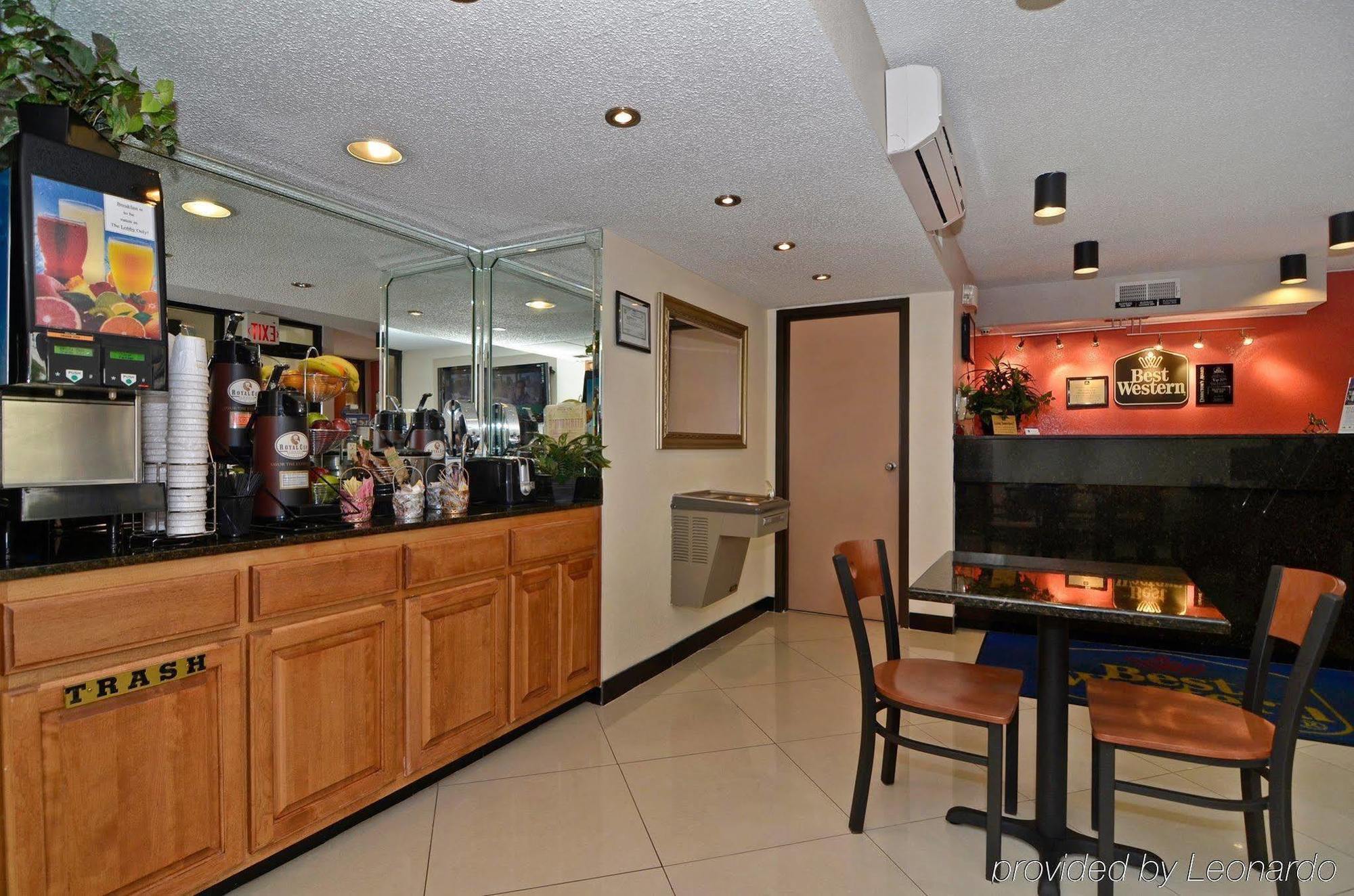 Econo Lodge Inn & Suites Memphis Ristorante foto